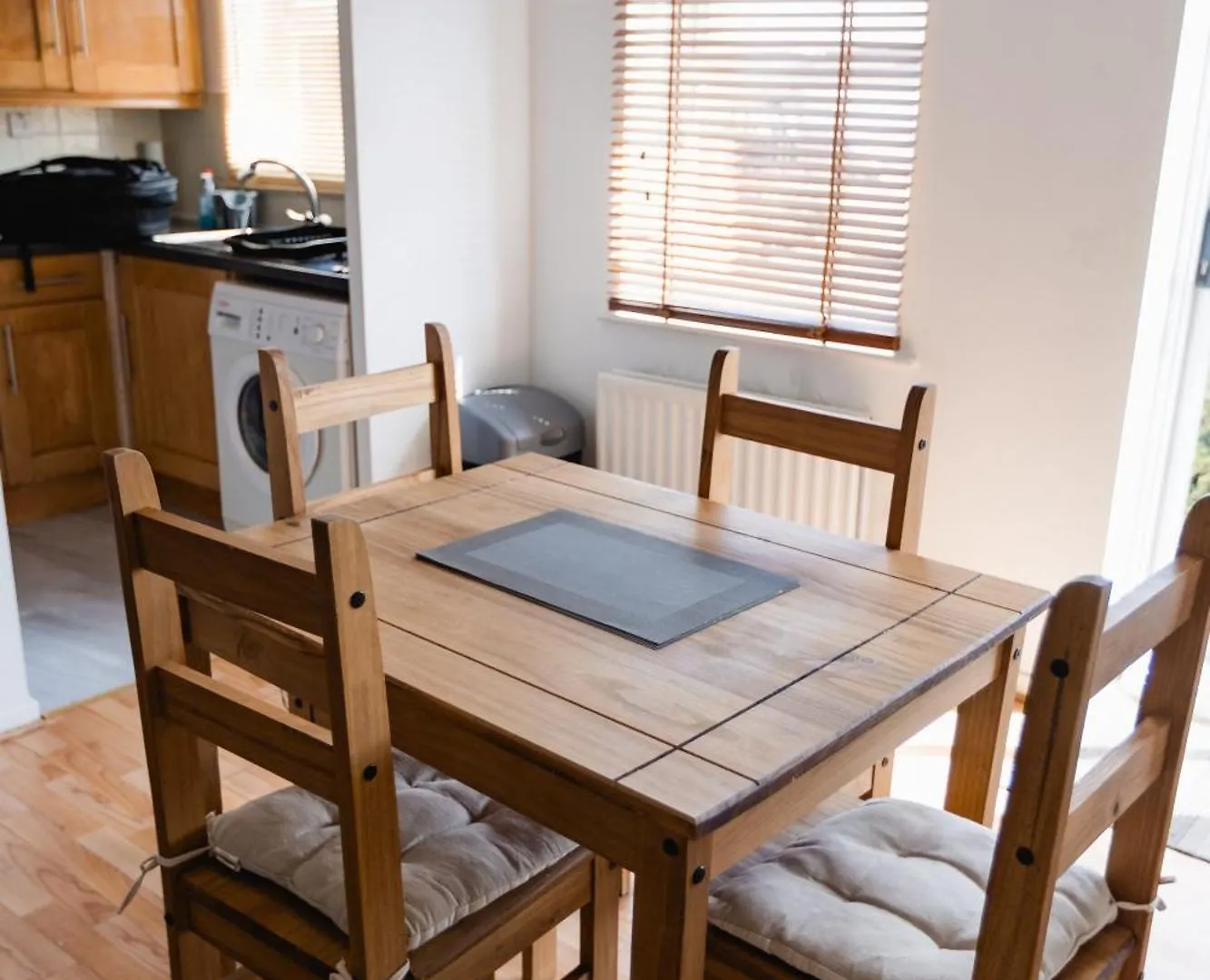 Hullidays Victora Dock- Refurbished 2024 Apartment Kingston upon Hull